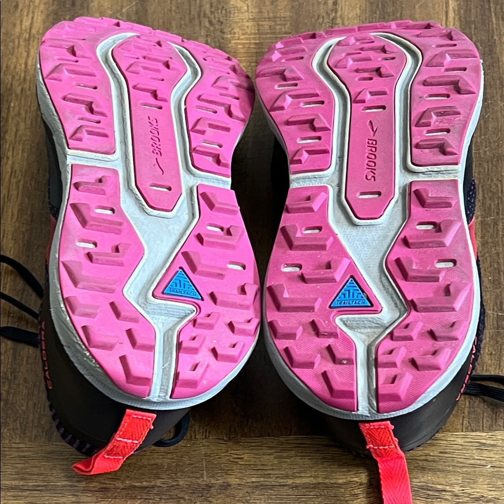 Brooks Caldera 5 Purple and Pink Athletic Running Shoes Womens Size 7.5 - Picture 14 of 14